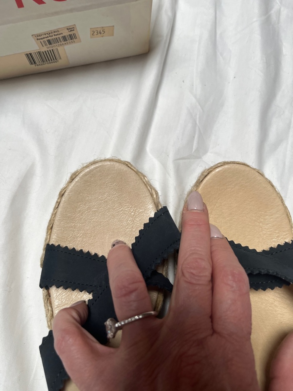 MICHAEL KORS LuLu Black Crisscross Espadrille Wedge Sandals Sz 7 - Picture 5 of 8